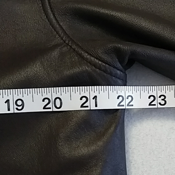 Danier leather Jacket - Picture 6 of 7